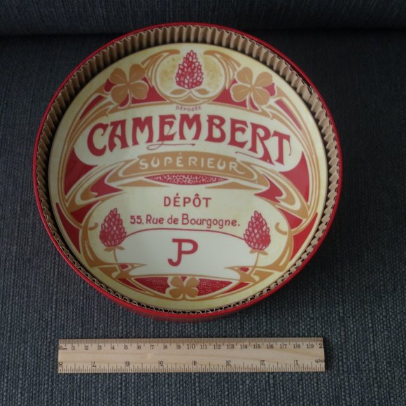 Set of Four(4) BIA Cordon Bleu Camembert 8" Ceramic Plates with Original Box - Picture 3 of 15